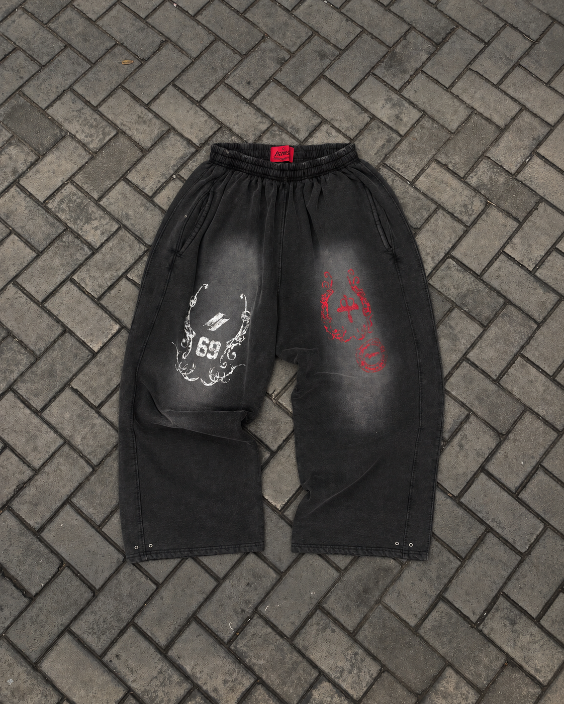 69 Authentic jogger