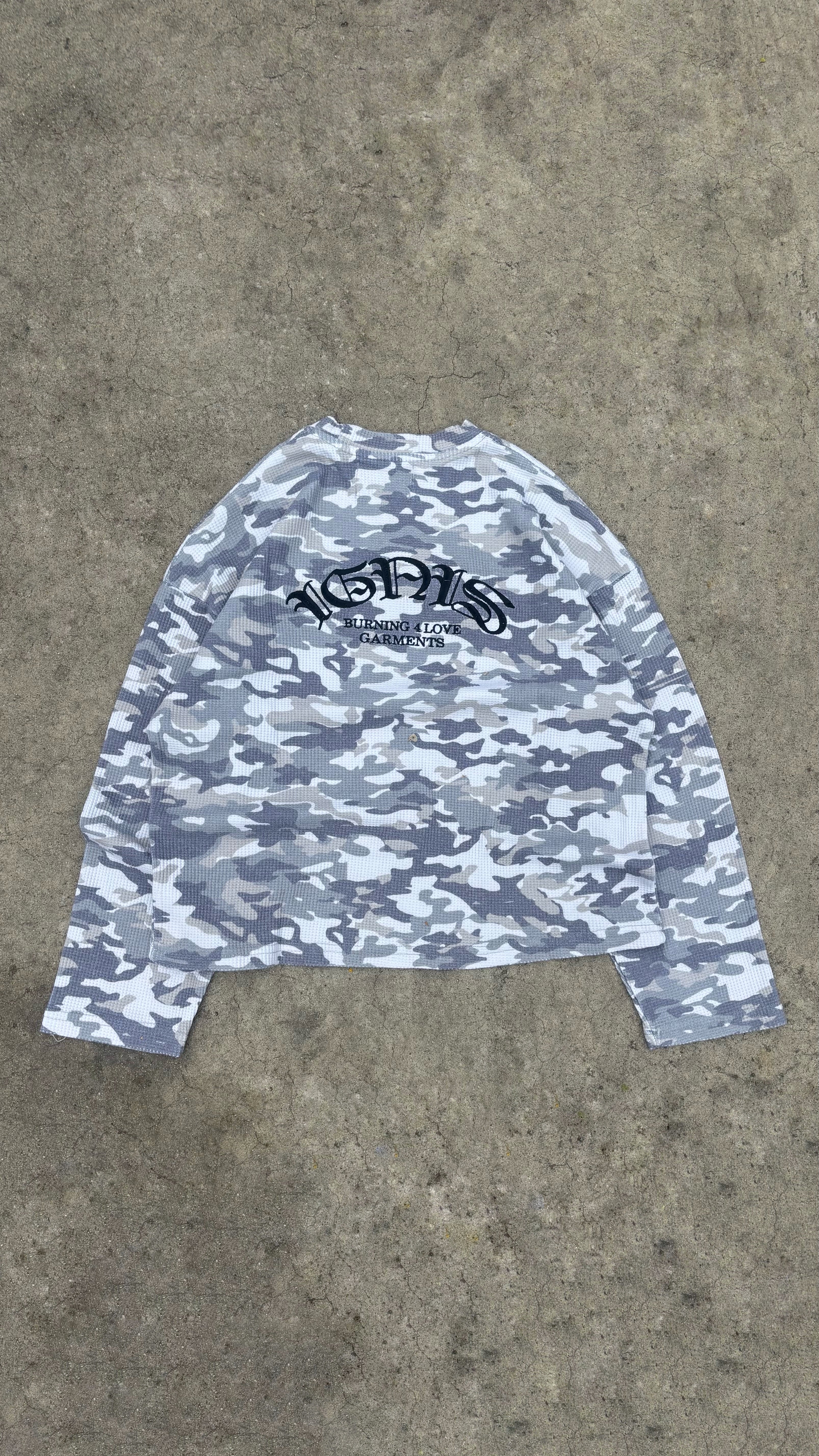 Camo longsleeve