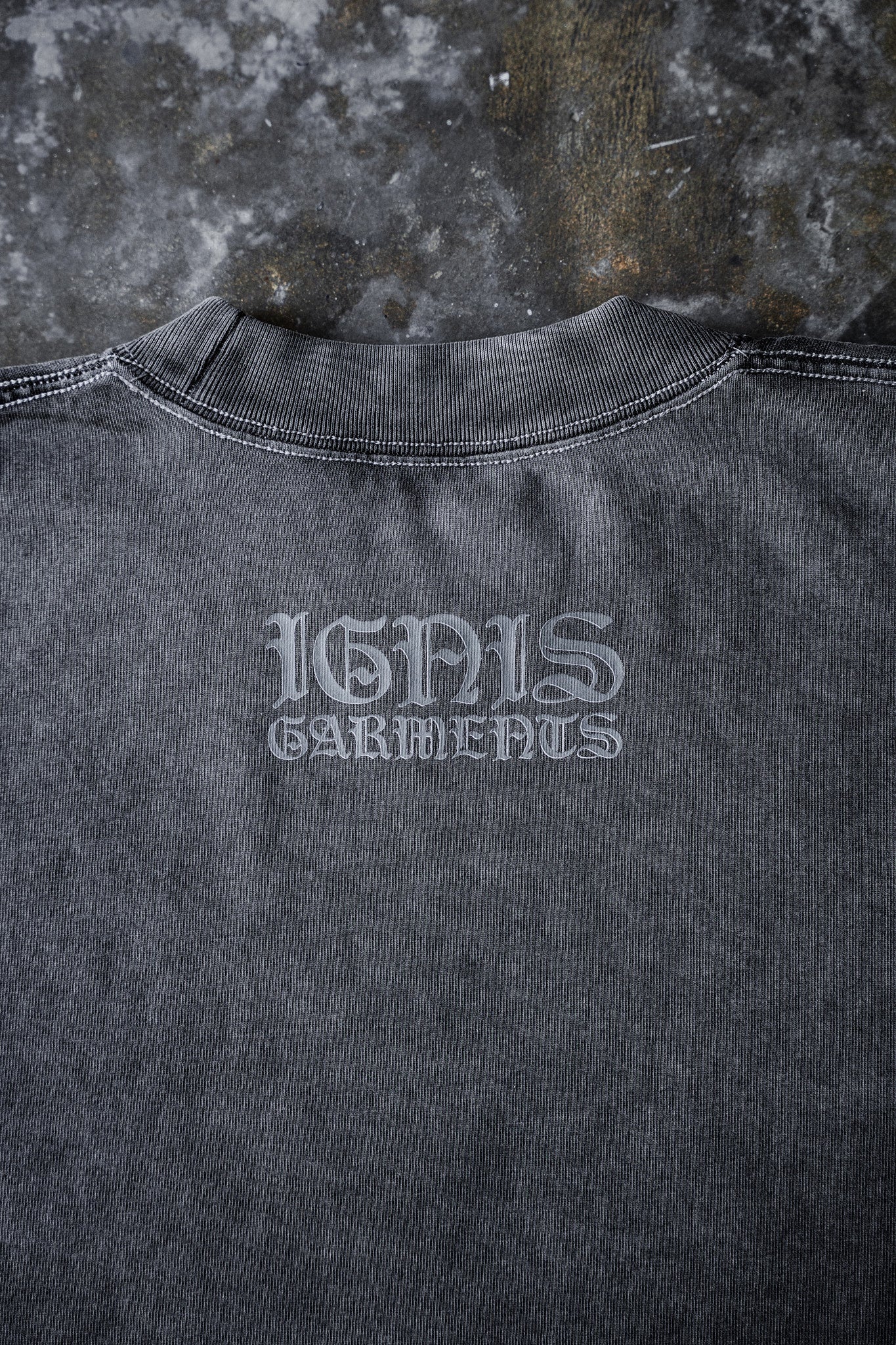 Authentic Lovers T-shirt