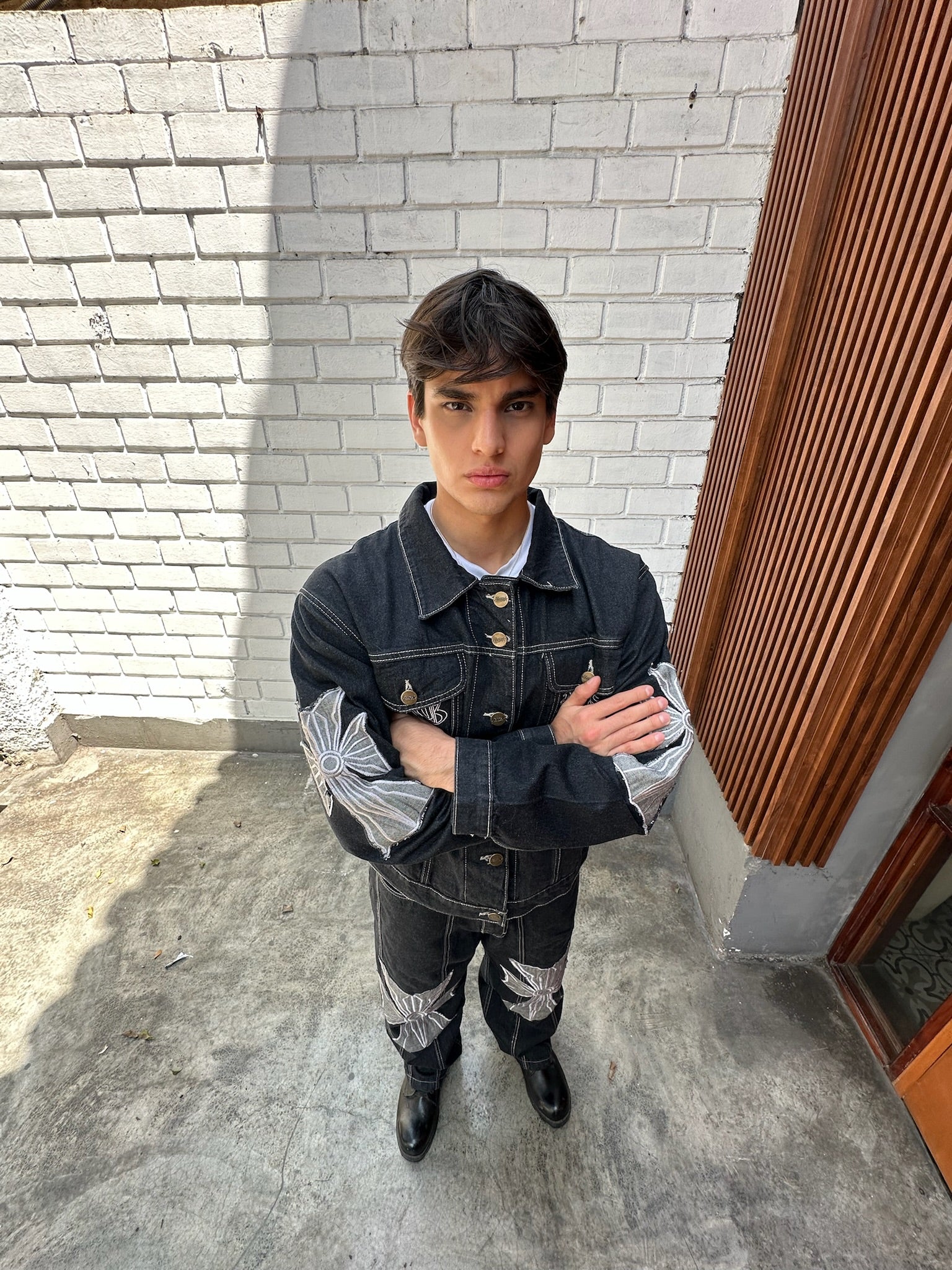 Raw Crossed Pant