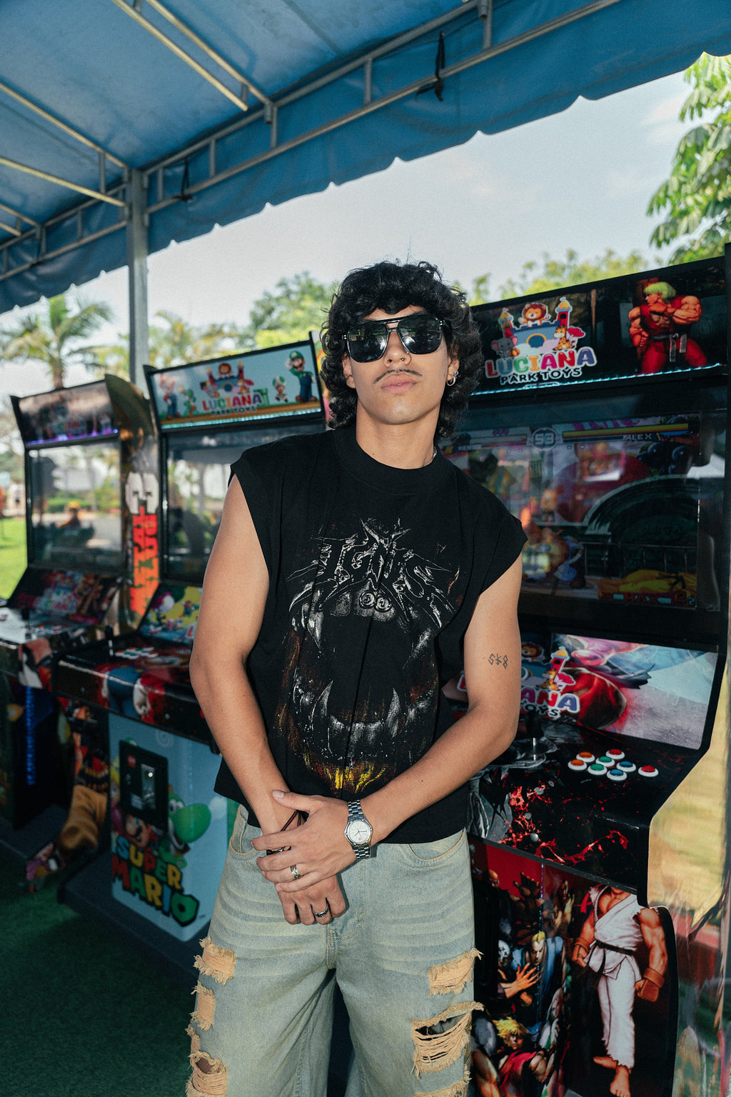 Bite Sleeveless