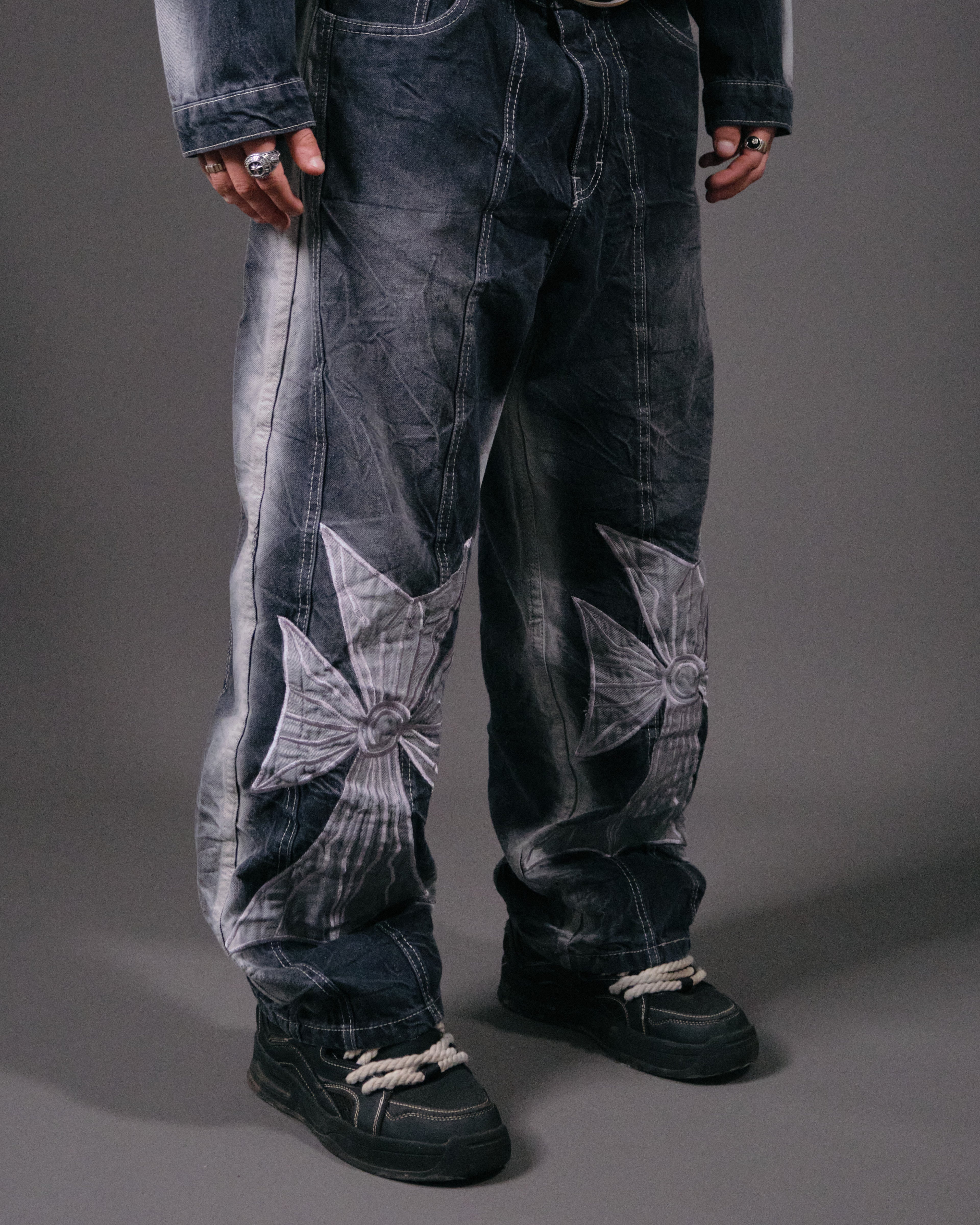Crossed Pant